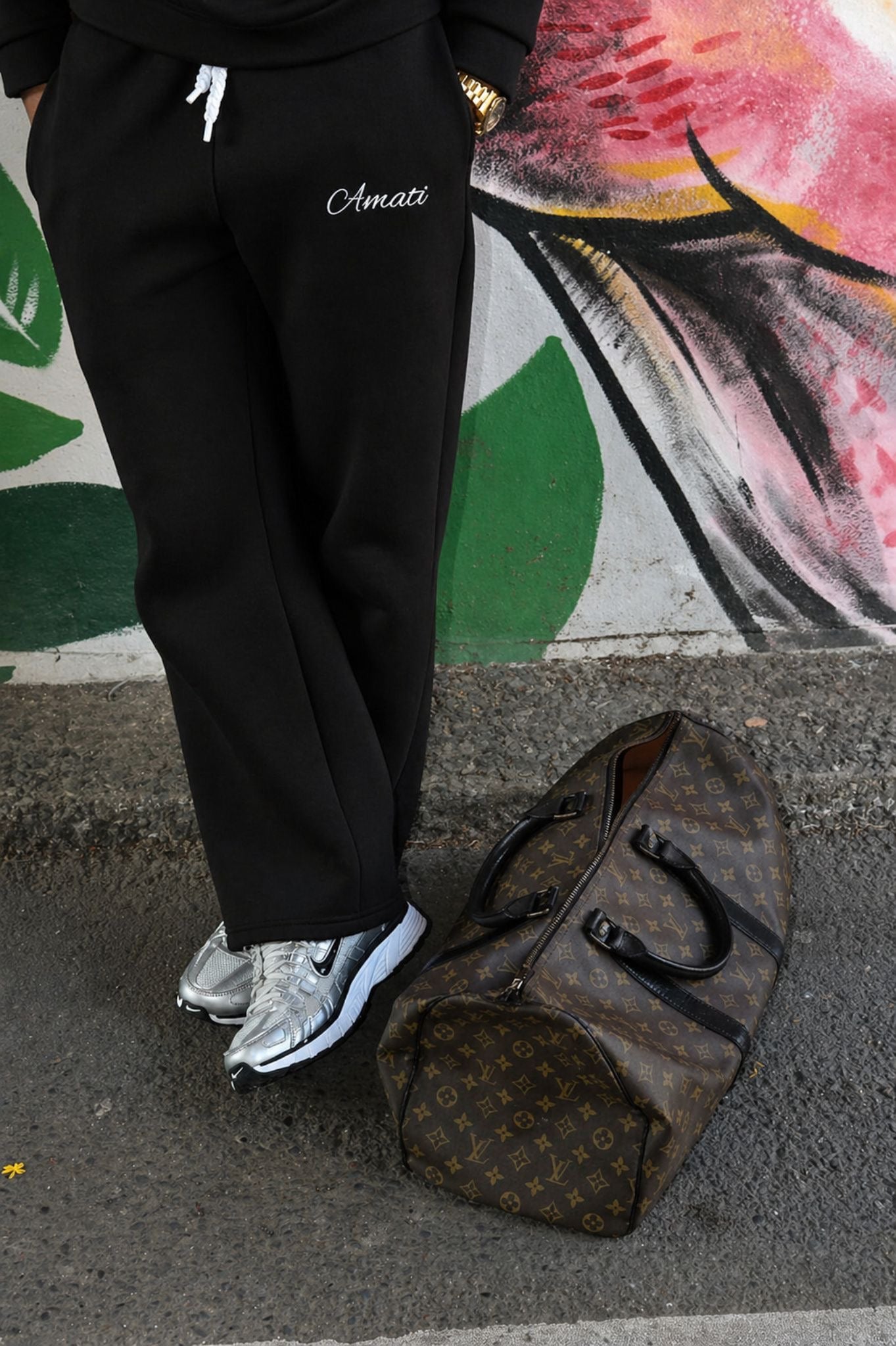 BASICS JOGGER BLACK (PRE-ORDER)